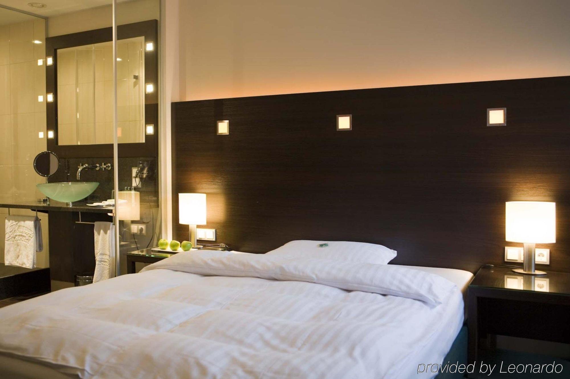 Flemings Hotel Frankfurt Hamburger Allee Франкфурт на Майн Стая снимка