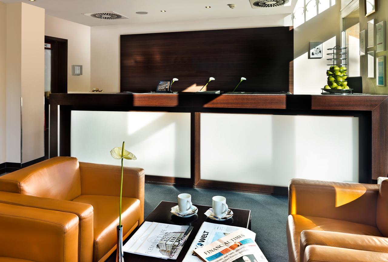 Flemings Hotel Frankfurt Hamburger Allee Франкфурт на Майн Екстериор снимка