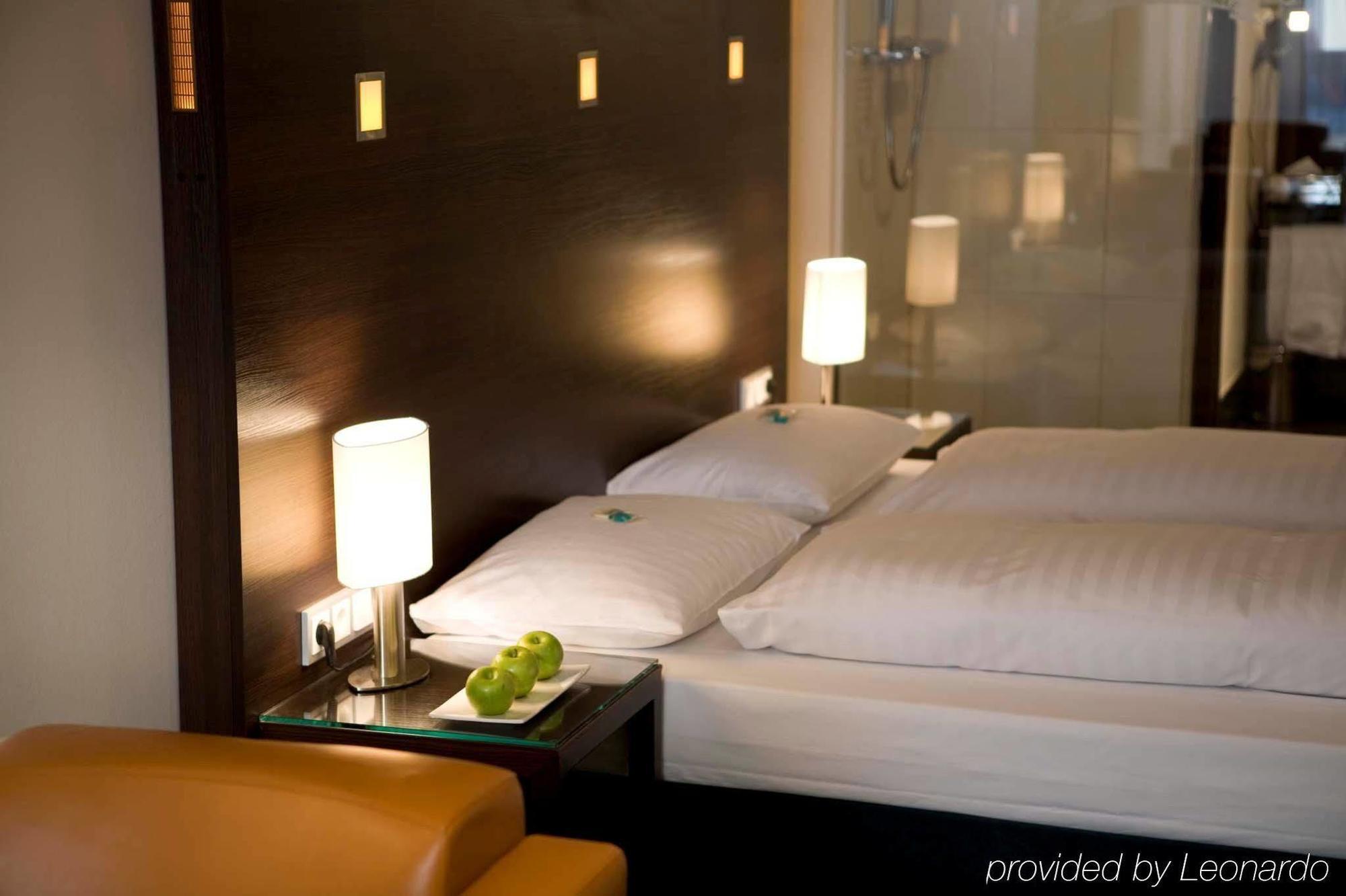 Flemings Hotel Frankfurt Hamburger Allee Франкфурт на Майн Стая снимка