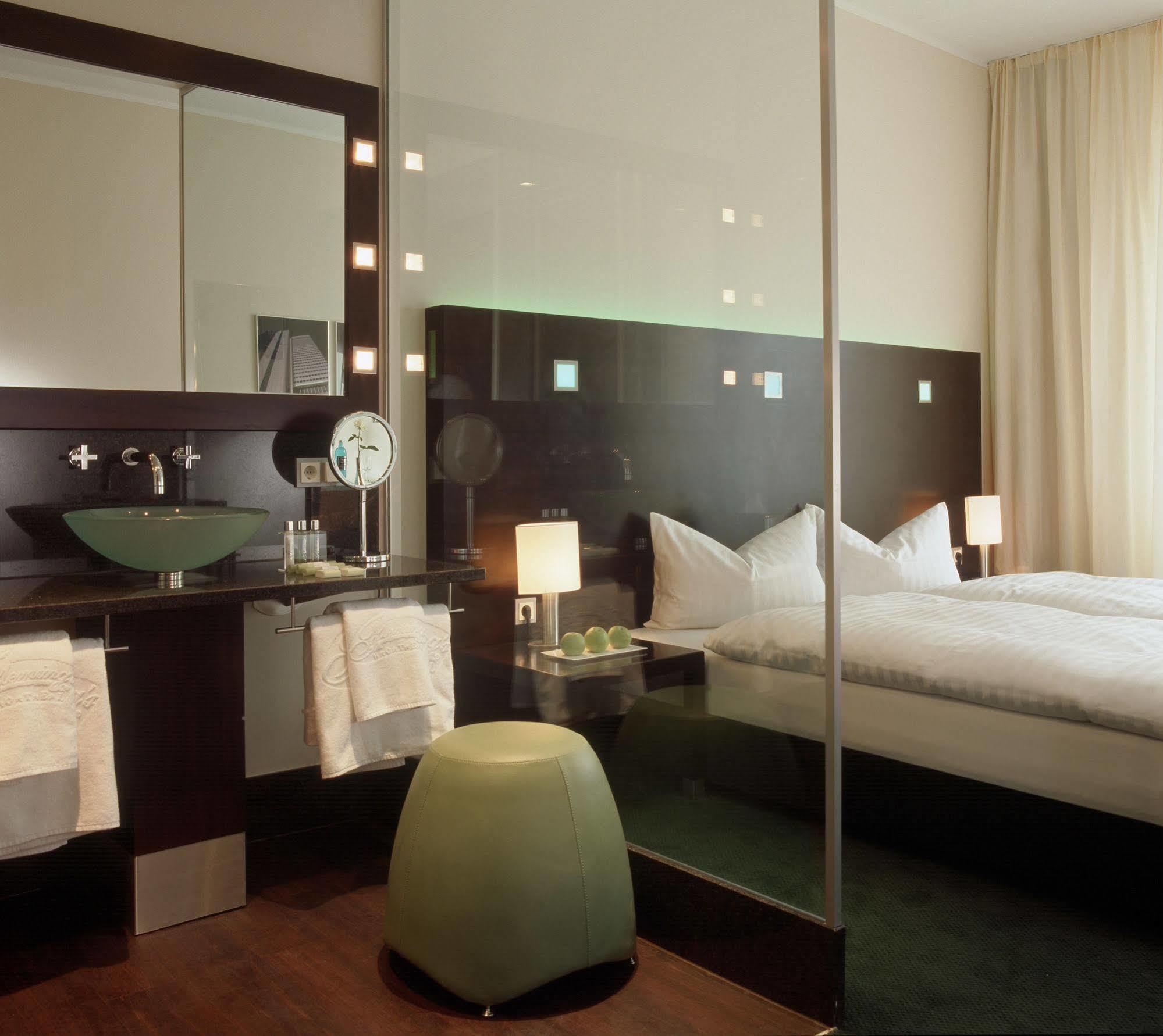 Flemings Hotel Frankfurt Hamburger Allee Франкфурт на Майн Екстериор снимка