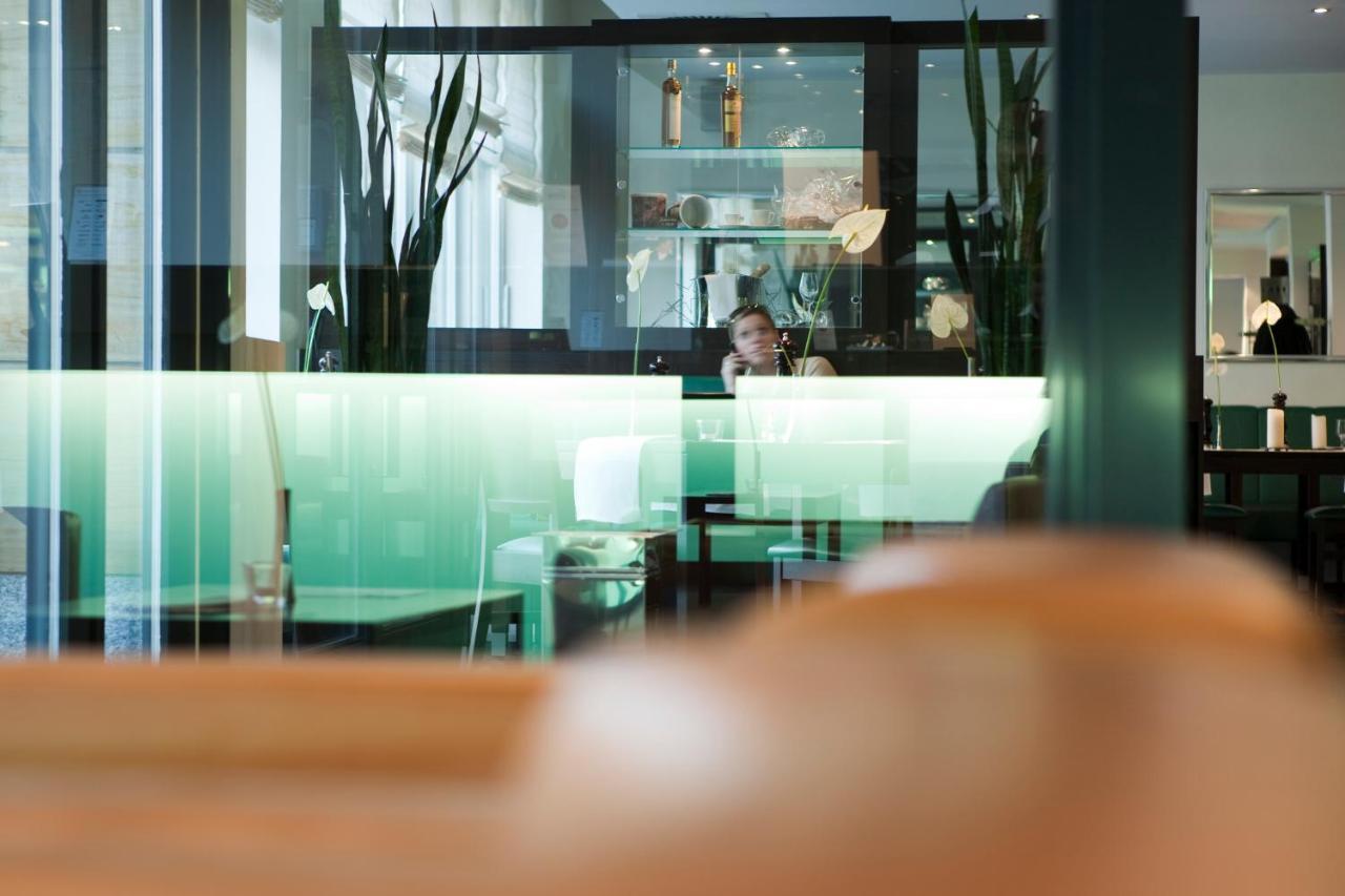 Flemings Hotel Frankfurt Hamburger Allee Франкфурт на Майн Екстериор снимка